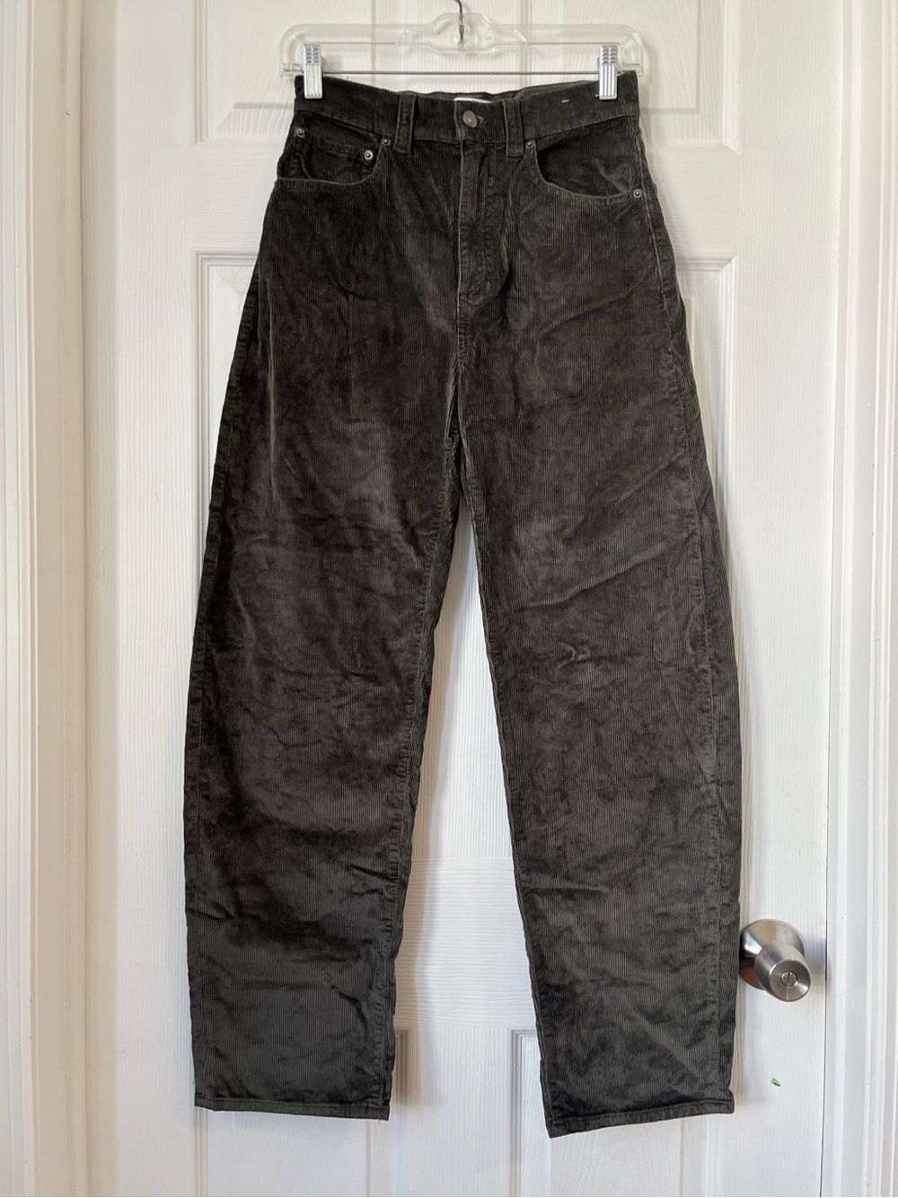 Madewell the balloon olive green Corduroy Pants size 24